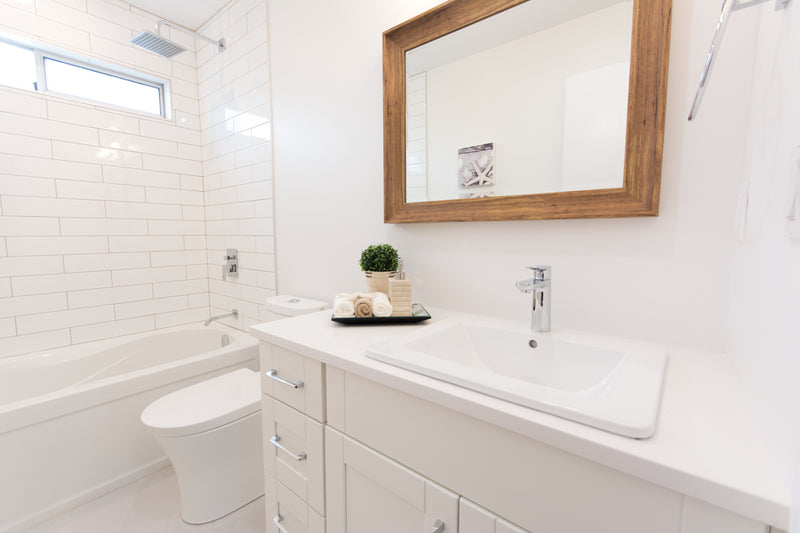 Pearl JULIA Single Hole Lav. Faucet w. Push Drain Chrome GBF824