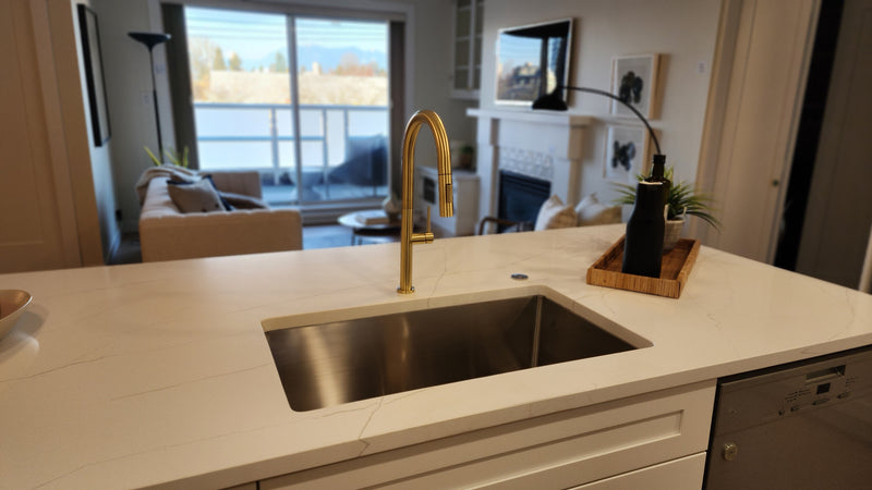 Pearl LENNOX II Pull-Down Dual Spray Kitchen Faucet Ferreira Gold GBF816B-FG