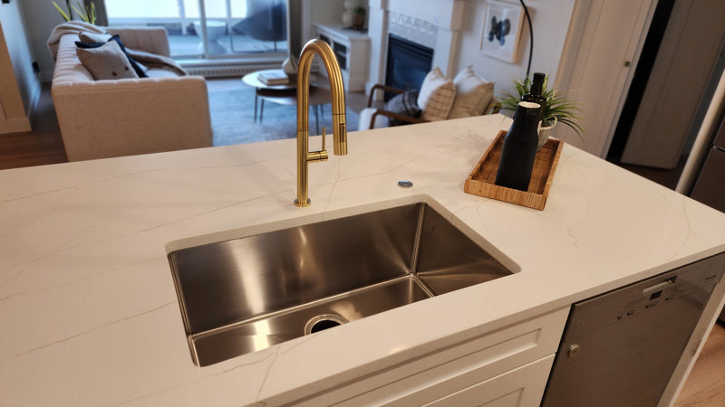 Pearl LENNOX II Pull-Down Dual Spray Kitchen Faucet Ferreira Gold GBF816B-FG