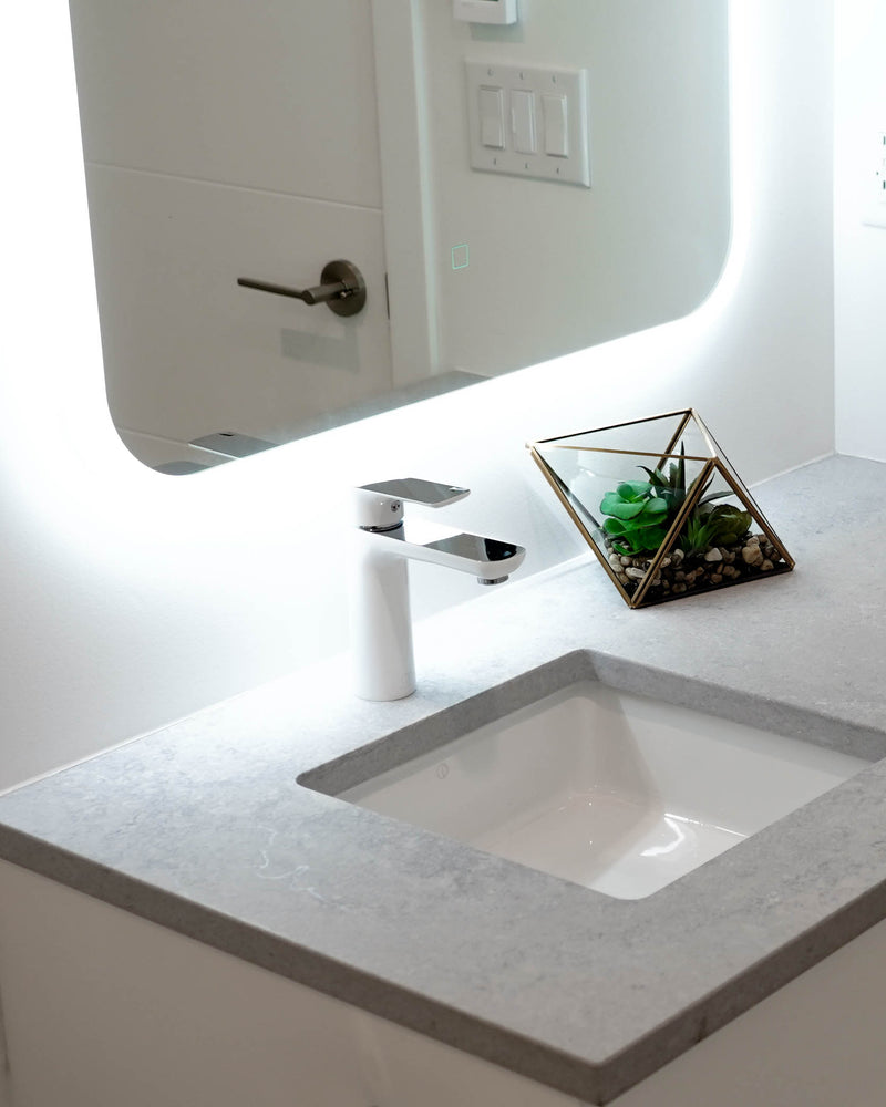 Pearl RACHAEL Single Hole Lav. Faucet w. Push Drain White / Chrome GBF841
