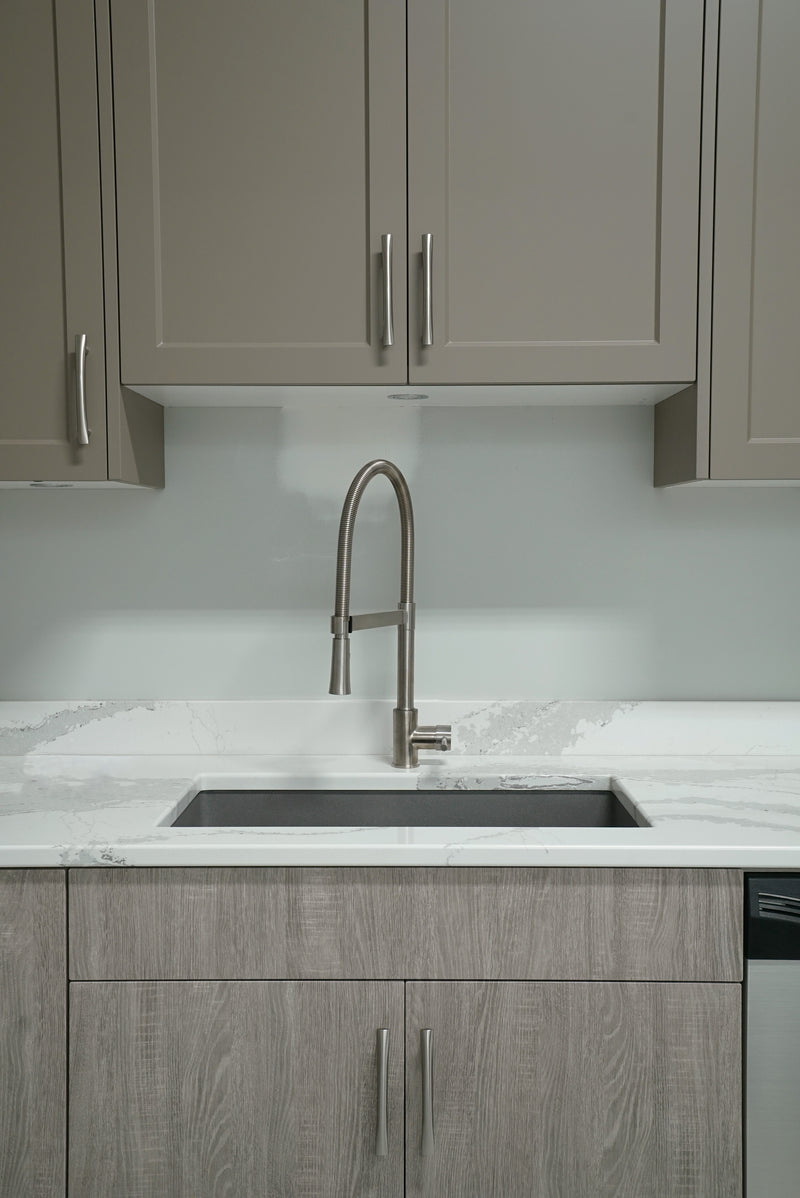 Pearl VERTU-M 31" Single Bowl Undermount Kitchen Sink – Graphite NuGranite w/ Grid – GVS3177-GR