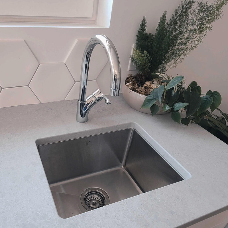 Pearl HANA-TR GEO 18" Single Bowl Undermount Bar / Prep Kitchen Sink – Stainless Steel – GGSRR1814