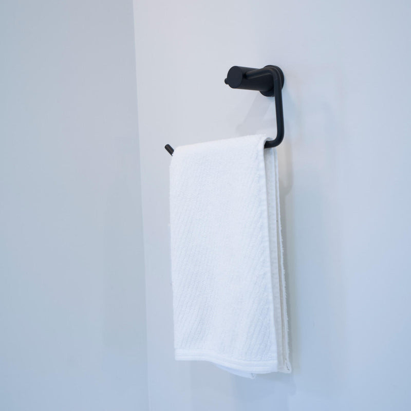 Pearl Wilson Hand Towel Ring Matte Black – GBAW-TOW-MB